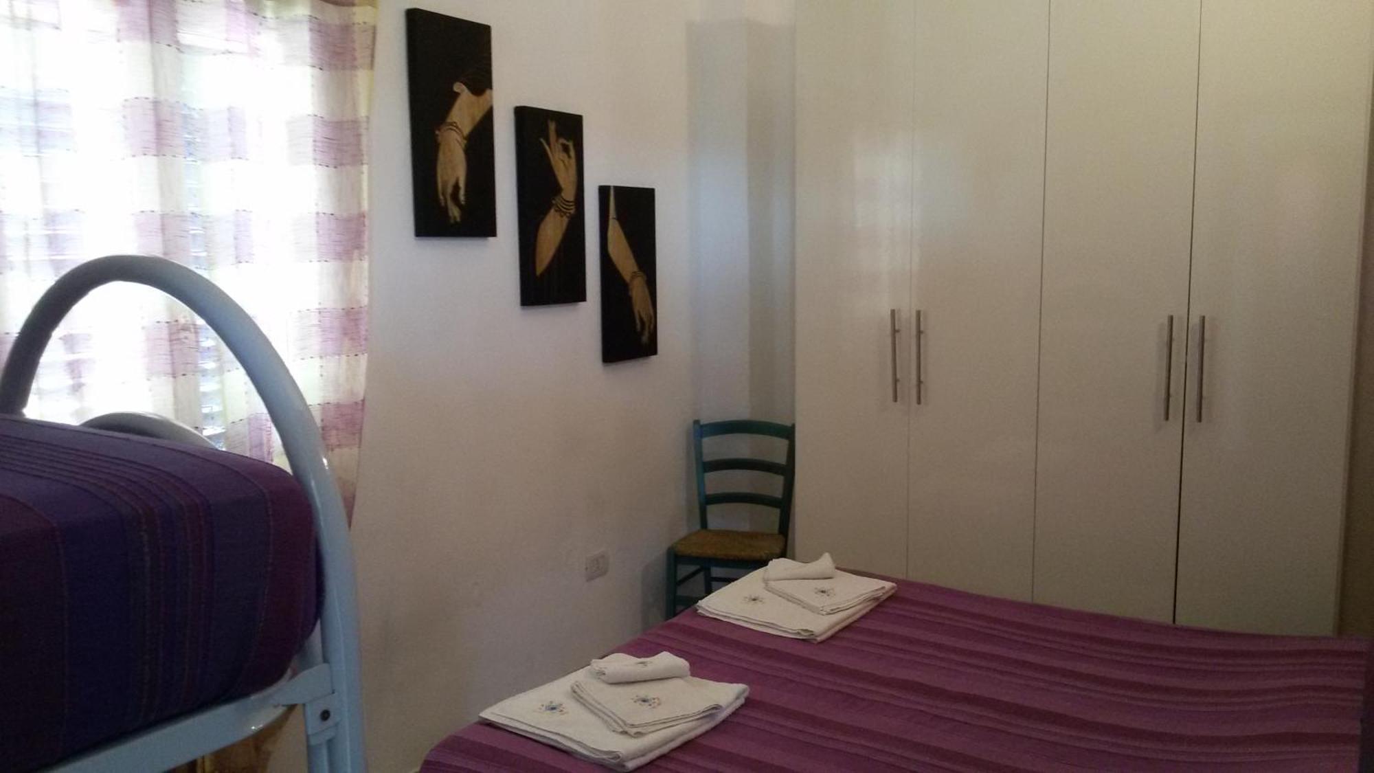 Soleesale Appartamenti E Camere Per Vacanza Pula Rum bild