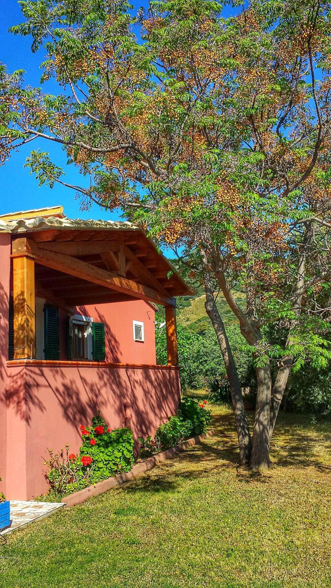 Soleesale Appartamenti E Camere Per Vacanza Pula Rum bild