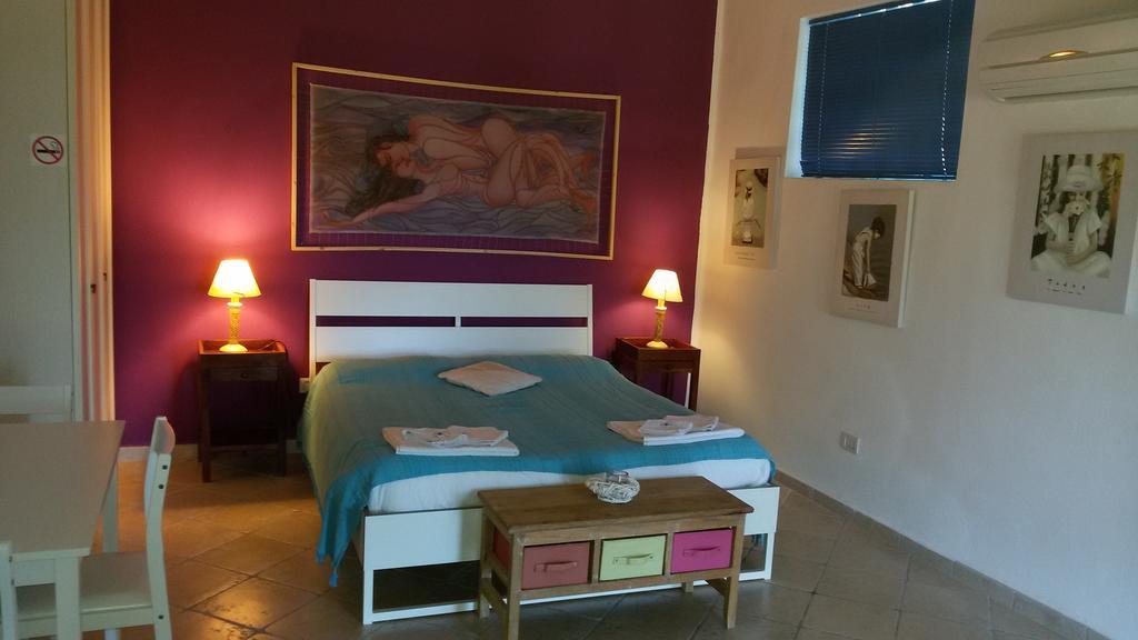 Soleesale Appartamenti E Camere Per Vacanza Pula Rum bild
